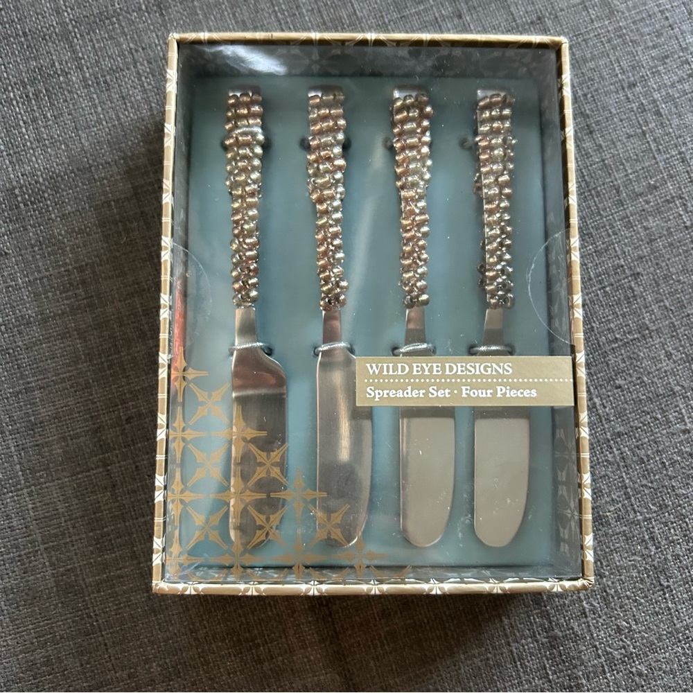 WILD EYE DESIGNS 4-pcs Stainless Steel  Bead Handle Spreader Set NIB #0920256